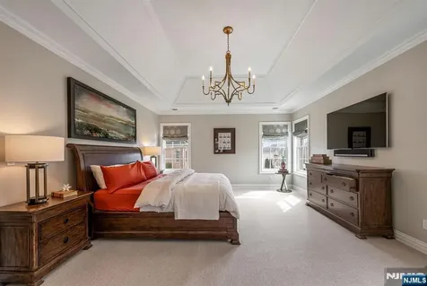 117 Cortland Drive Saddle River NJ 07458