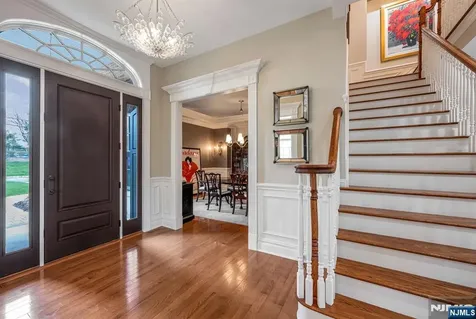 117 Cortland Drive Saddle River NJ 07458