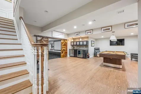 117 Cortland Drive Saddle River NJ 07458