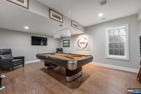 117 Cortland Drive Saddle River NJ 07458