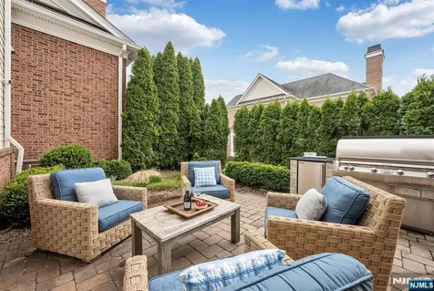 117 Cortland Drive Saddle River NJ 07458