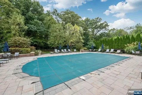 117 Cortland Drive Saddle River NJ 07458
