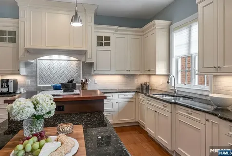 117 Cortland Drive Saddle River NJ 07458