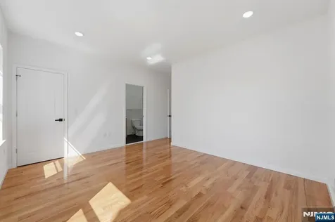 68 Sherman Avenue Newark NJ 07114