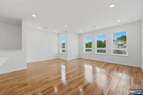 68 Sherman Avenue Newark NJ 07114