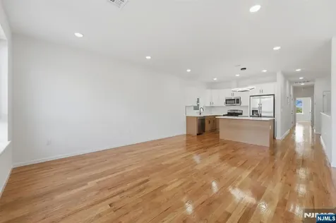 68 Sherman Avenue Newark NJ 07114