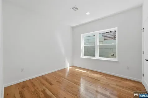 68 Sherman Avenue Newark NJ 07114