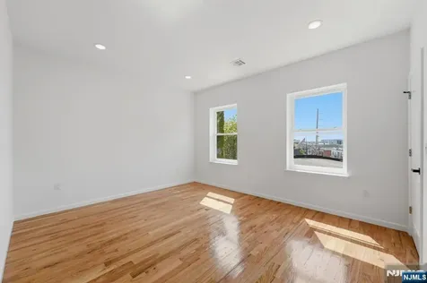 68 Sherman Avenue Newark NJ 07114