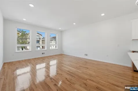 68 Sherman Avenue Newark NJ 07114