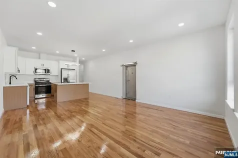 68 Sherman Avenue Newark NJ 07114
