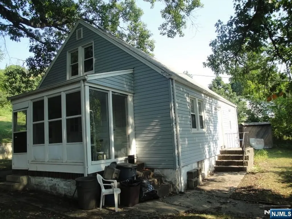 290 Central Avenue Haledon NJ 07508