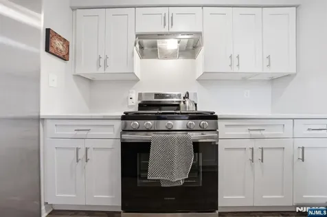 825 Riverside Avenue Lyndhurst NJ 07071