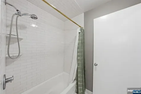 825 Riverside Avenue Lyndhurst NJ 07071