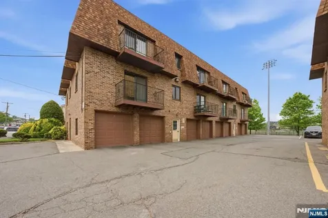 825 Riverside Avenue Lyndhurst NJ 07071