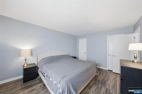 825 Riverside Avenue Lyndhurst NJ 07071
