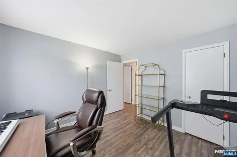 825 Riverside Avenue Lyndhurst NJ 07071