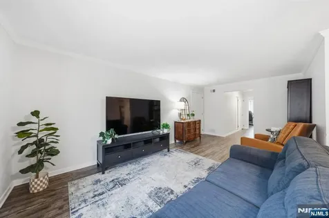 825 Riverside Avenue Lyndhurst NJ 07071
