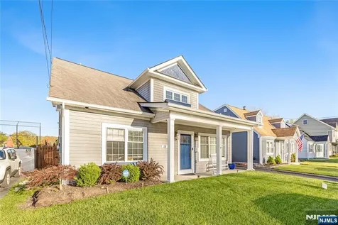 28 Hopson Avenue Little Falls NJ 07424