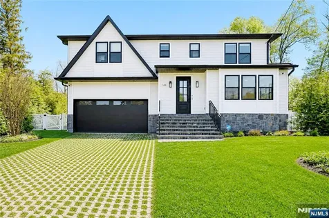 149 Palisade Avenue Cresskill NJ 07626