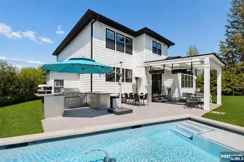 149 Palisade Avenue Cresskill NJ 07626