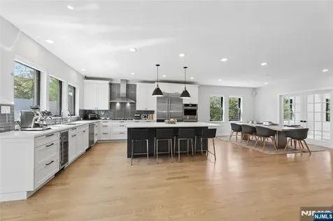 149 Palisade Avenue Cresskill NJ 07626