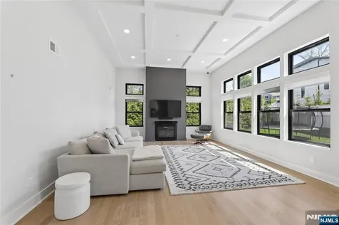149 Palisade Avenue Cresskill NJ 07626