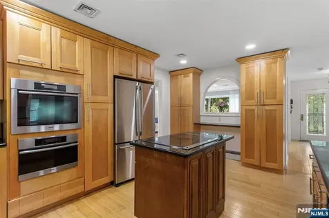 596 Terhune Drive Wayne NJ 07470