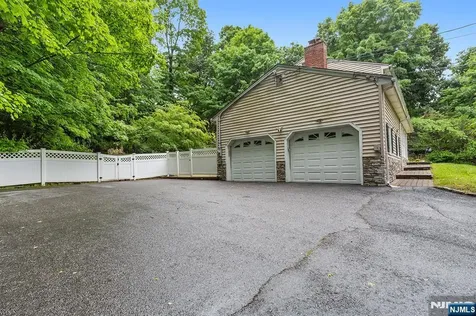 596 Terhune Drive Wayne NJ 07470
