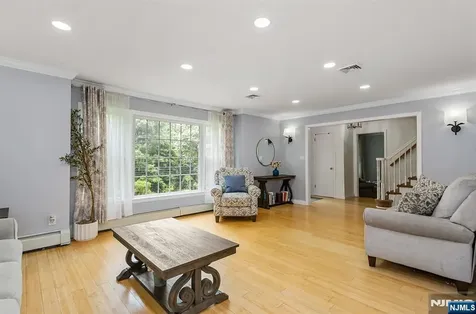 596 Terhune Drive Wayne NJ 07470