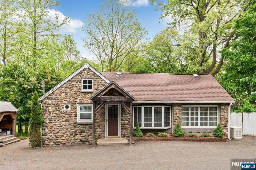 157 Chestnut Ridge Road Montvale NJ 07645