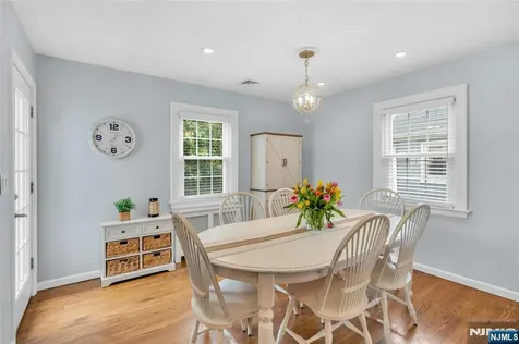 15 Oak Place Hawthorne NJ 07506