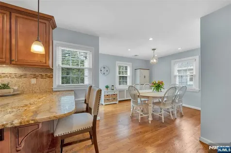 15 Oak Place Hawthorne NJ 07506