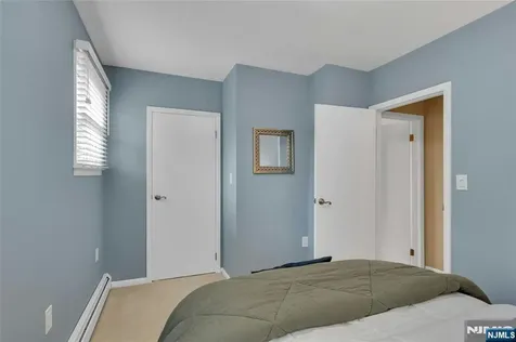 15 Oak Place Hawthorne NJ 07506