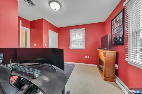 15 Oak Place Hawthorne NJ 07506