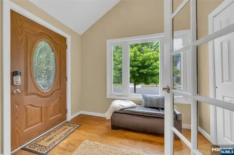 15 Oak Place Hawthorne NJ 07506