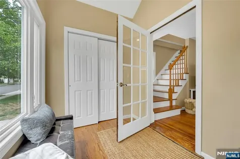 15 Oak Place Hawthorne NJ 07506