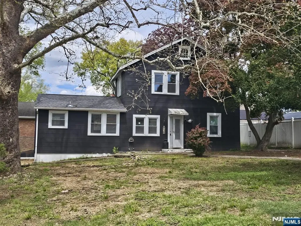34 Walnut Avenue Pompton Lakes NJ 07442