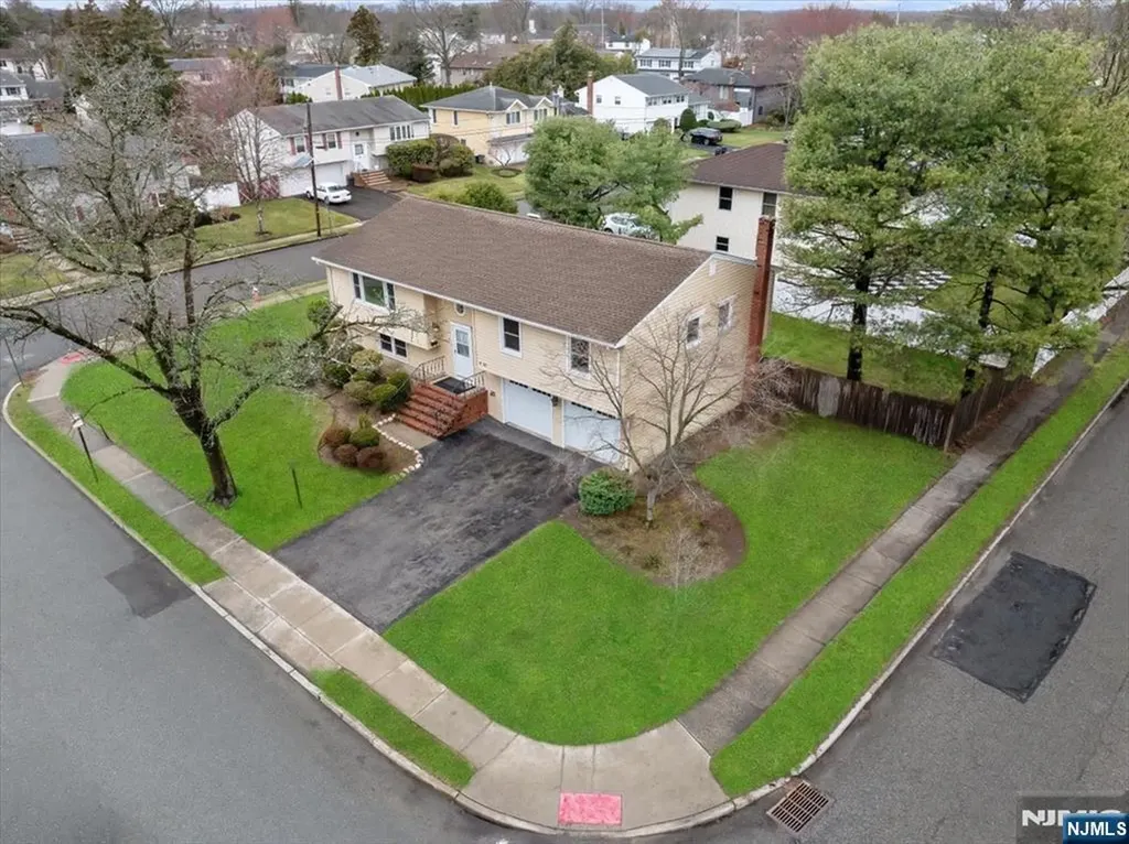 41-03 Ackerman Drive Fair Lawn NJ 07410
