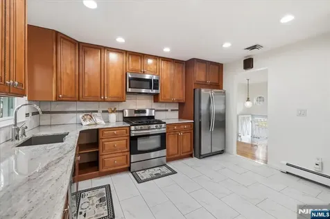 41-03 Ackerman Drive Fair Lawn NJ 07410