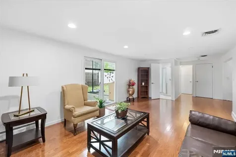 41-03 Ackerman Drive Fair Lawn NJ 07410