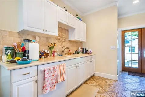 229 Tremont Avenue Orange NJ 07050