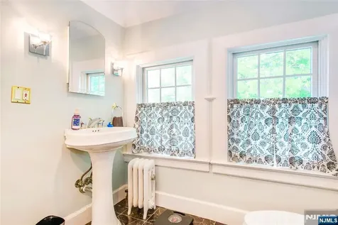 229 Tremont Avenue Orange NJ 07050