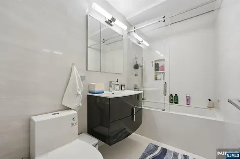 555 North Avenue Fort Lee NJ 07024