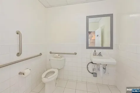 37 River Edge Tenafly NJ 07670