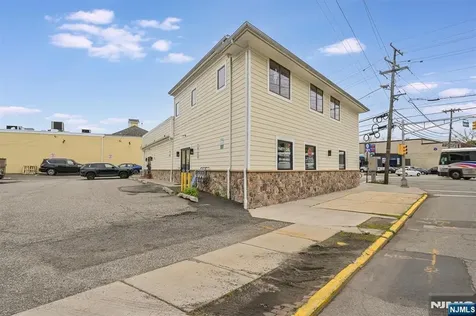 37 River Edge Tenafly NJ 07670
