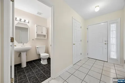 35 Maple Lane Mount Arlington Boro NJ 07856