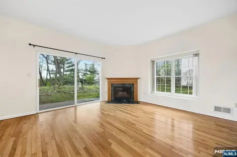 35 Maple Lane Mount Arlington Boro NJ 07856