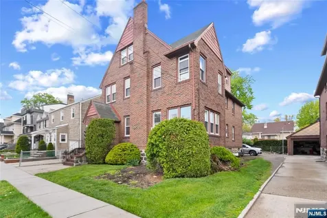 465 Oakdene Avenue Cliffside Park NJ 07010