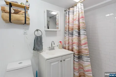 140 Nagle Street Paterson NJ 07501