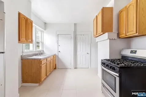 37-39 Lenox Avenue Irvington NJ 07111
